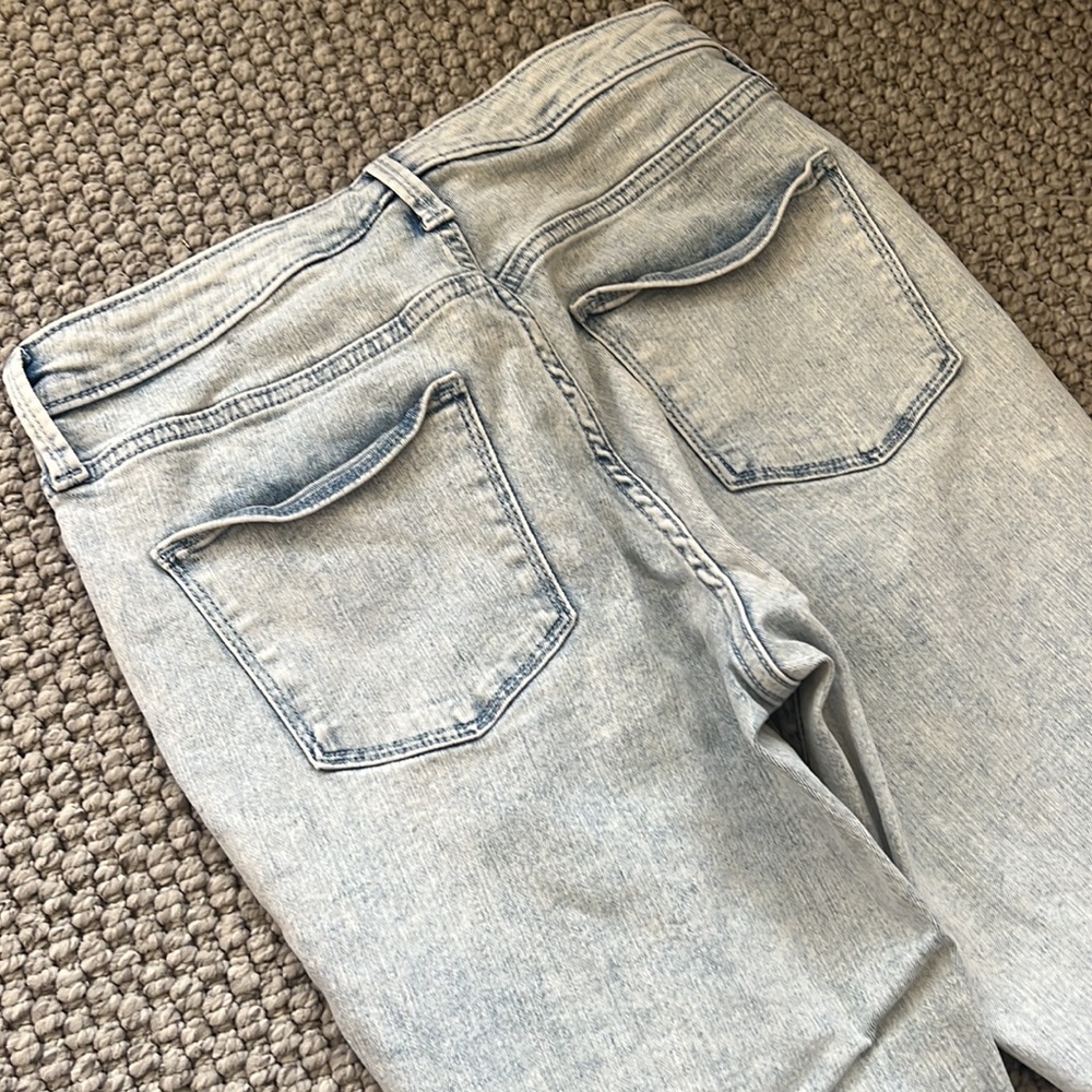 Universal threads light wash skinny jeans - Picture 3 of 3
